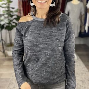 HEM & THREAD CHARCOAL COLD SHOULDER TOP (S,L)